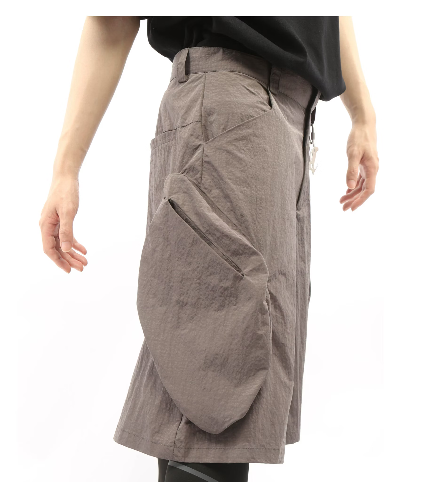 NOUVEAU PROJECT_Cell Pocket Shorts (Exclusive)