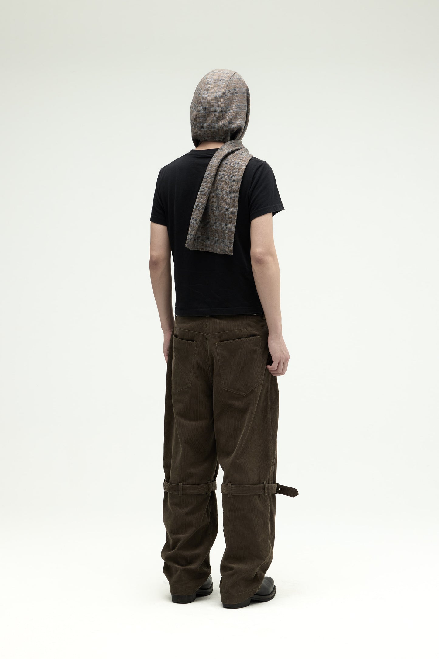 EQUALNEAR_Rover Cord Pants (Olive Green)