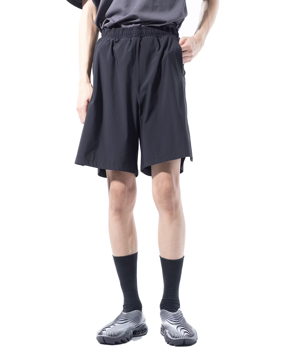 NOUVEAU PROJECT_INTERLUDE S/S TRAINING SHORTS (Black)