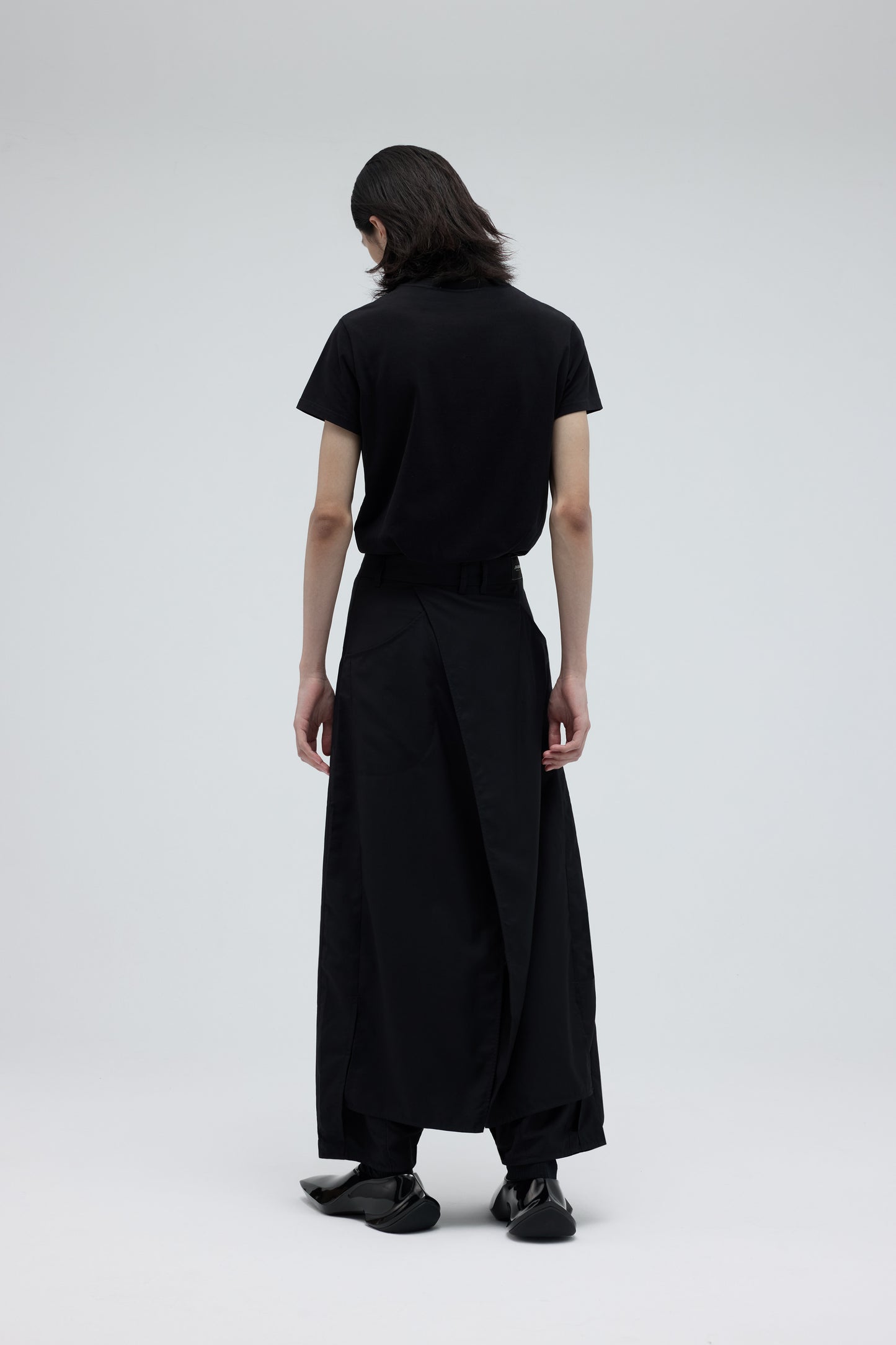 EQUALNEAR_Blade Pants (Black)