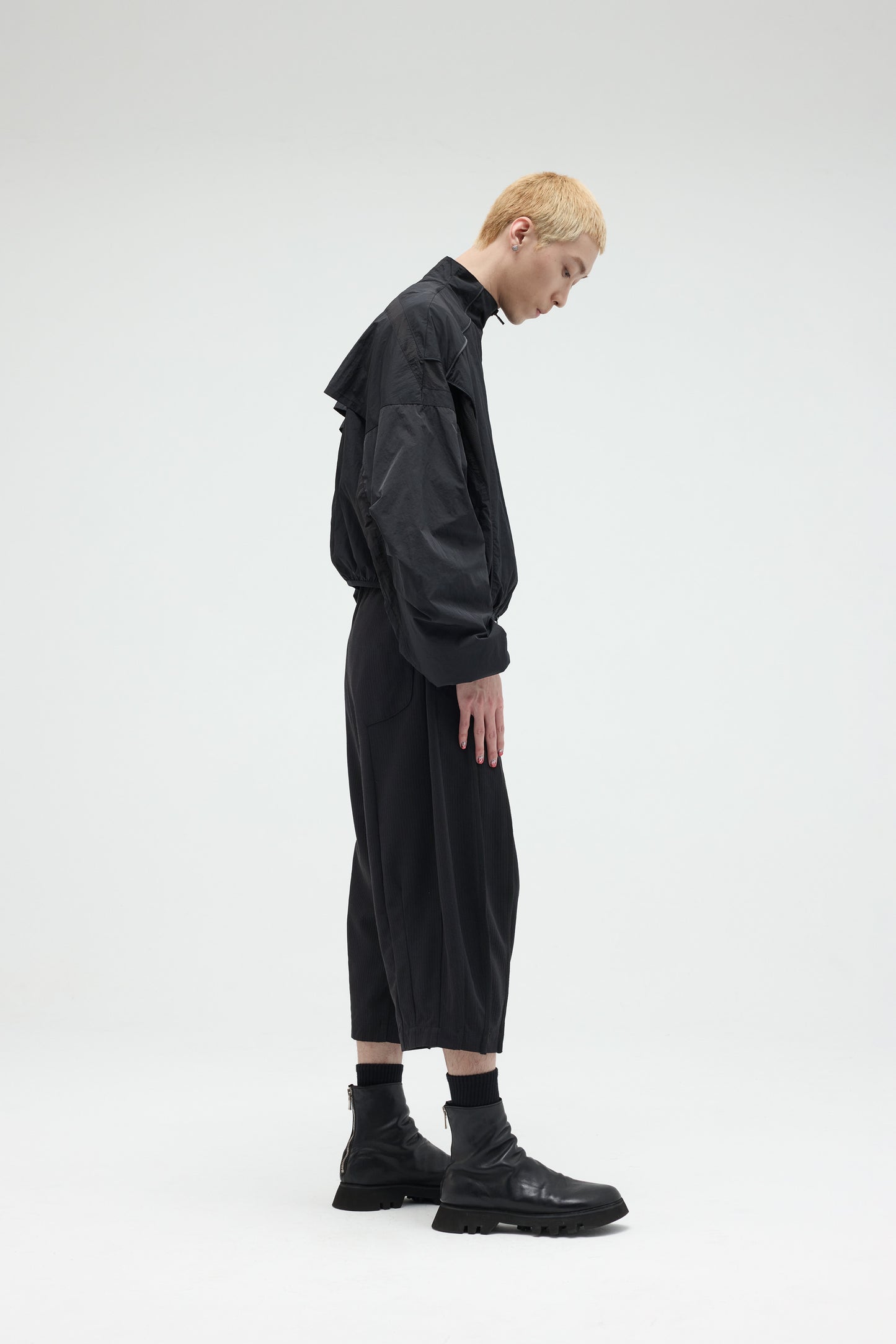 EQUALNEAR_The Vanguard Jacket (Black)