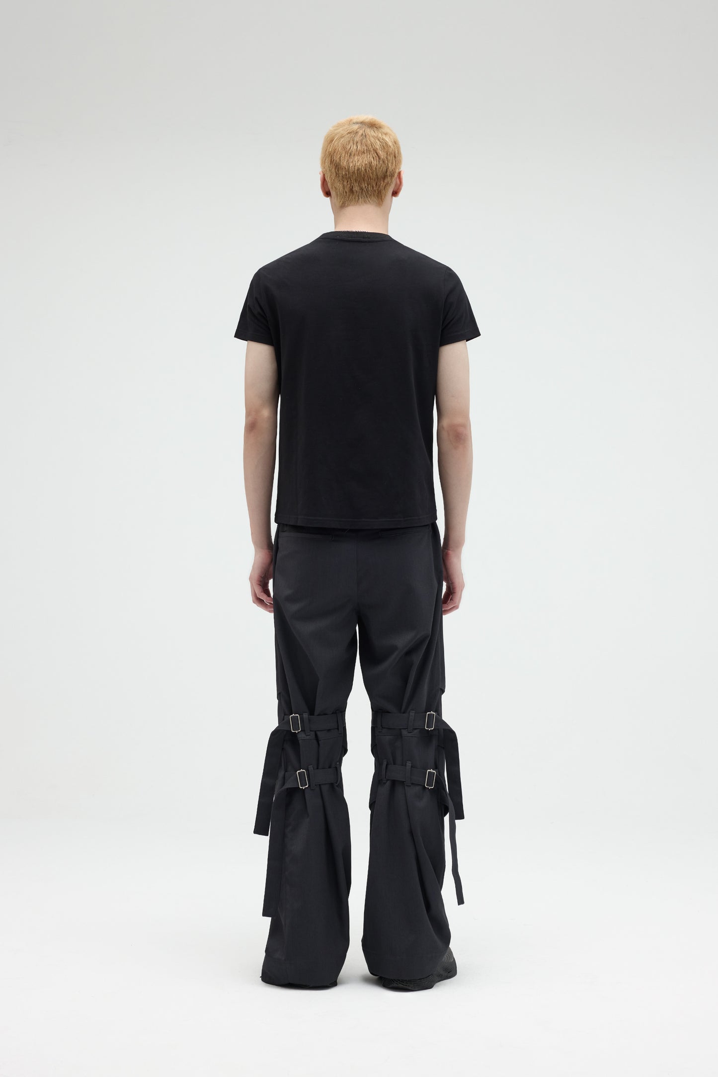 EQUALNEAR_Hero’s Base Tee-Slim Fit (Black)