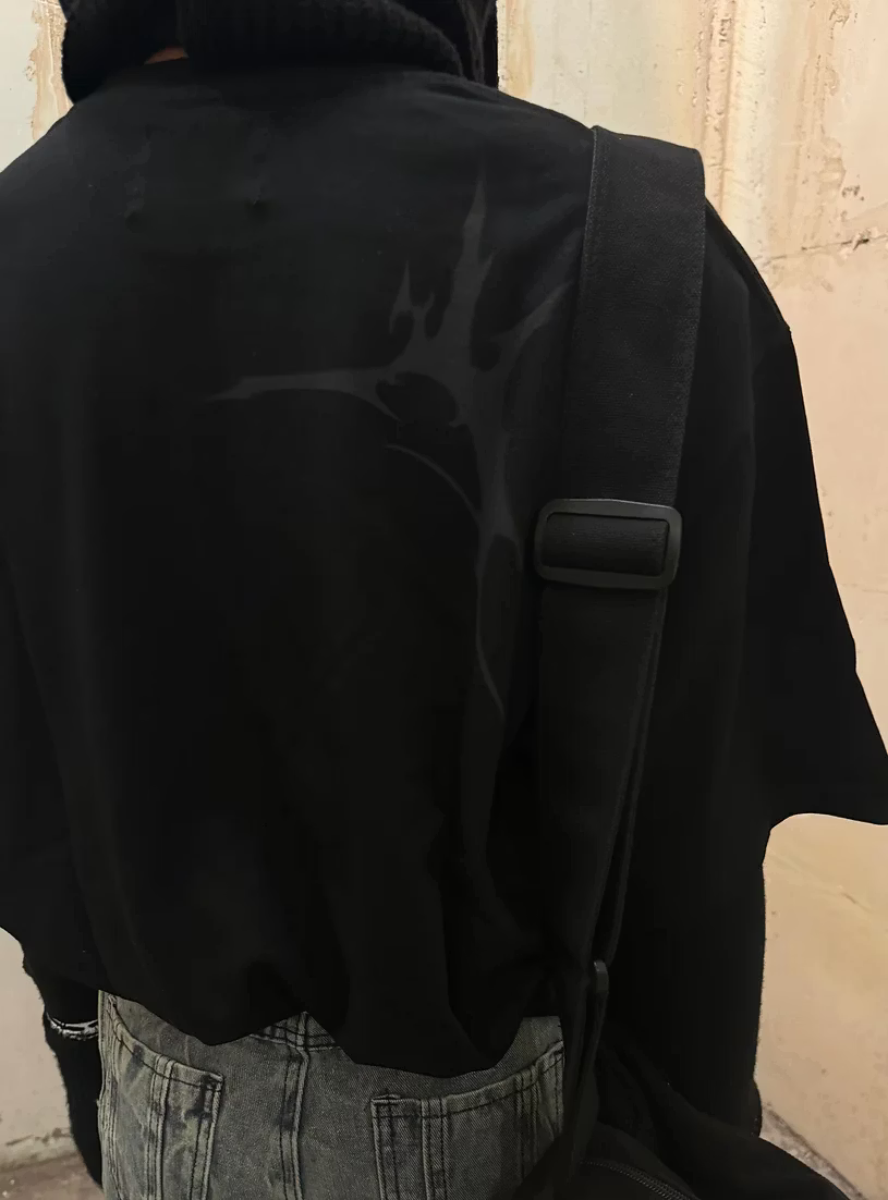 Ò line_Oiin T (Black)