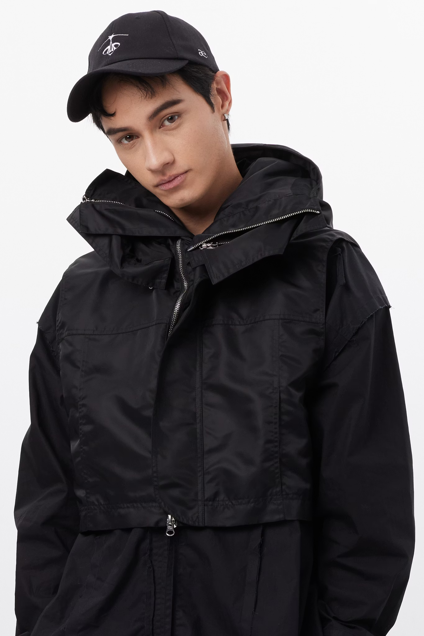W Song_SHORT SLEEVELESS DOUBLE- HOOD JACKET (Black)
