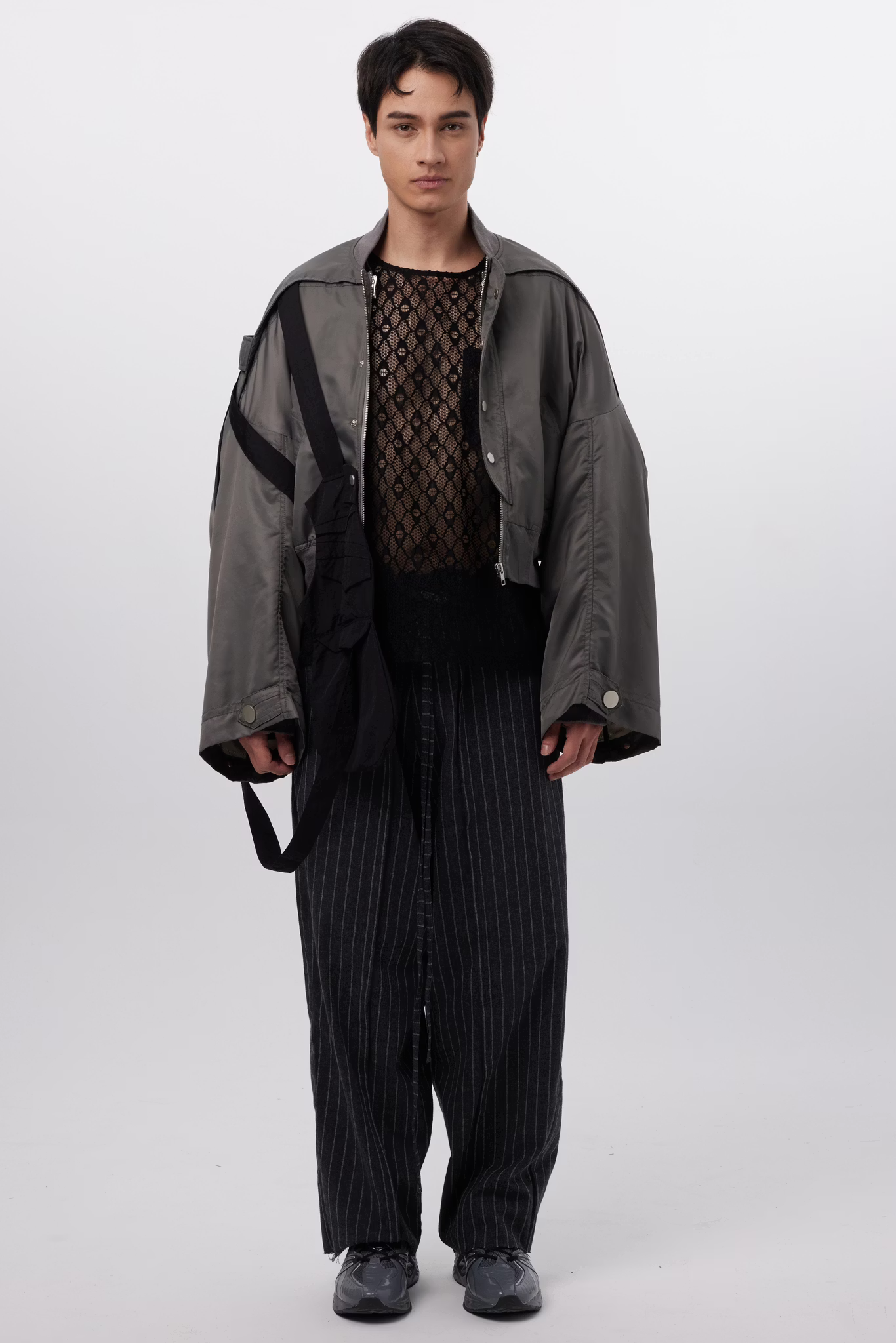 W Song_LONG STRAP WIDE PANTS (Grey)
