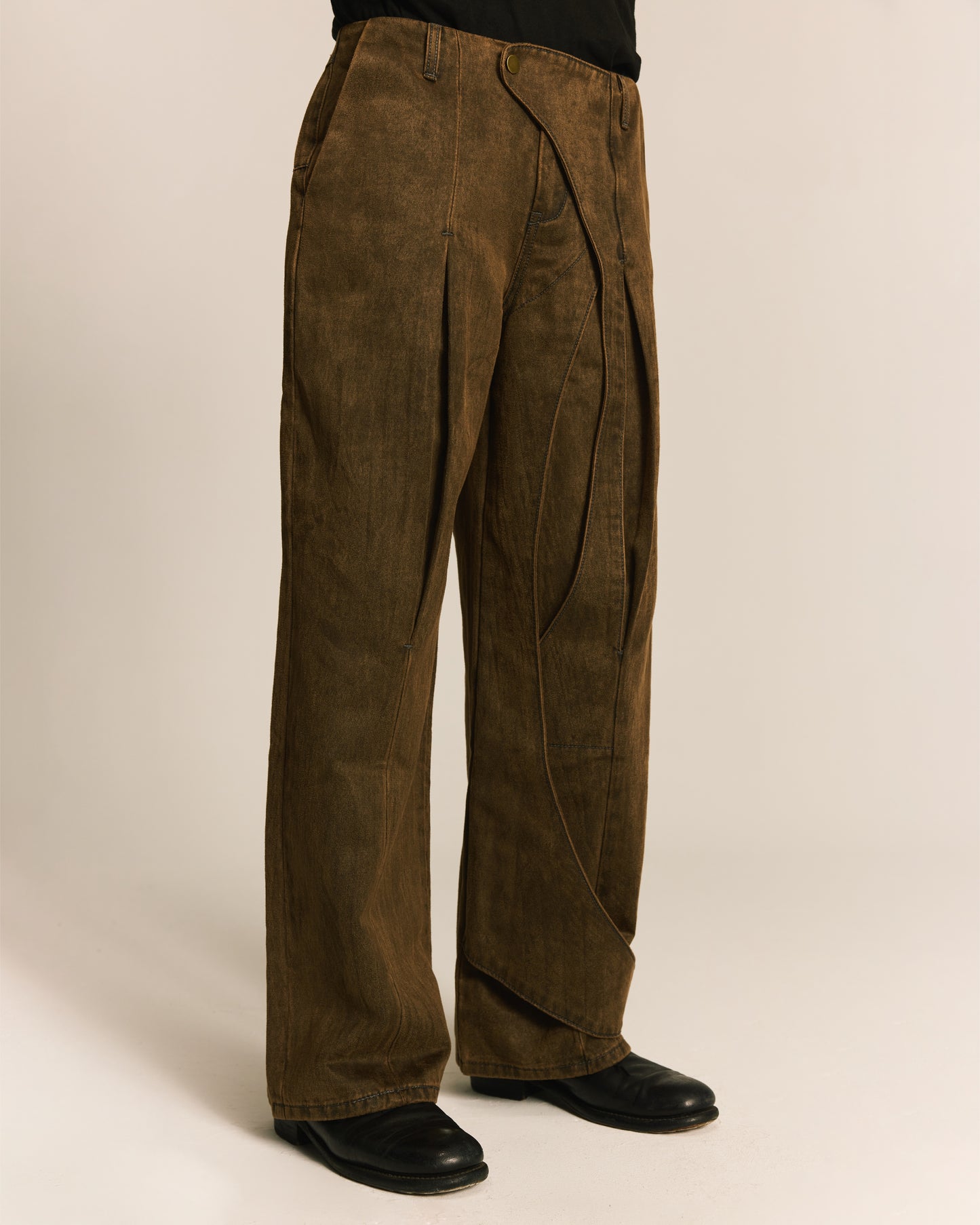 Shalou_SPIRAL BRUSHED PANTS (Brown)
