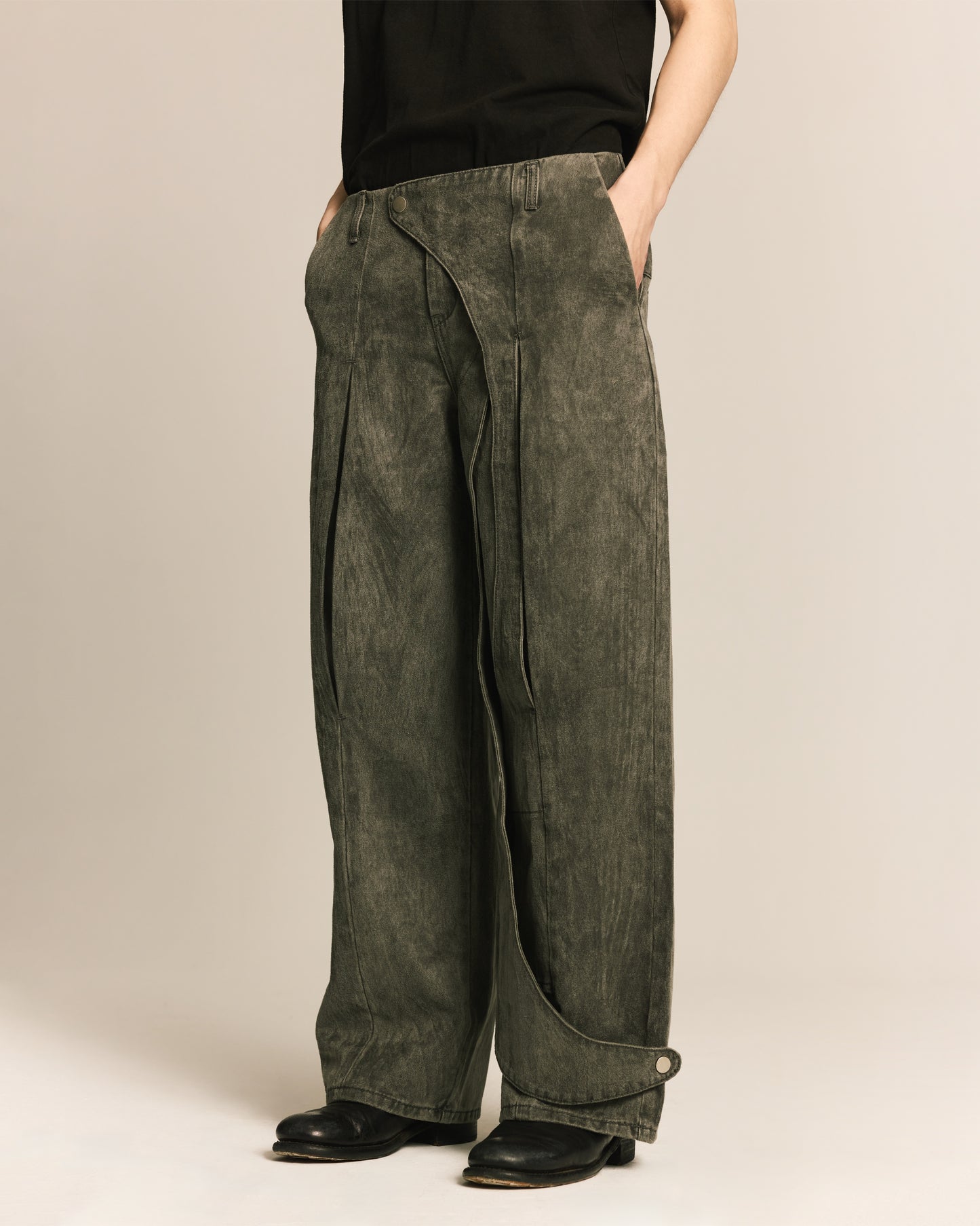 Shalou_SPIRAL BRUSHED PANTS (Gray)