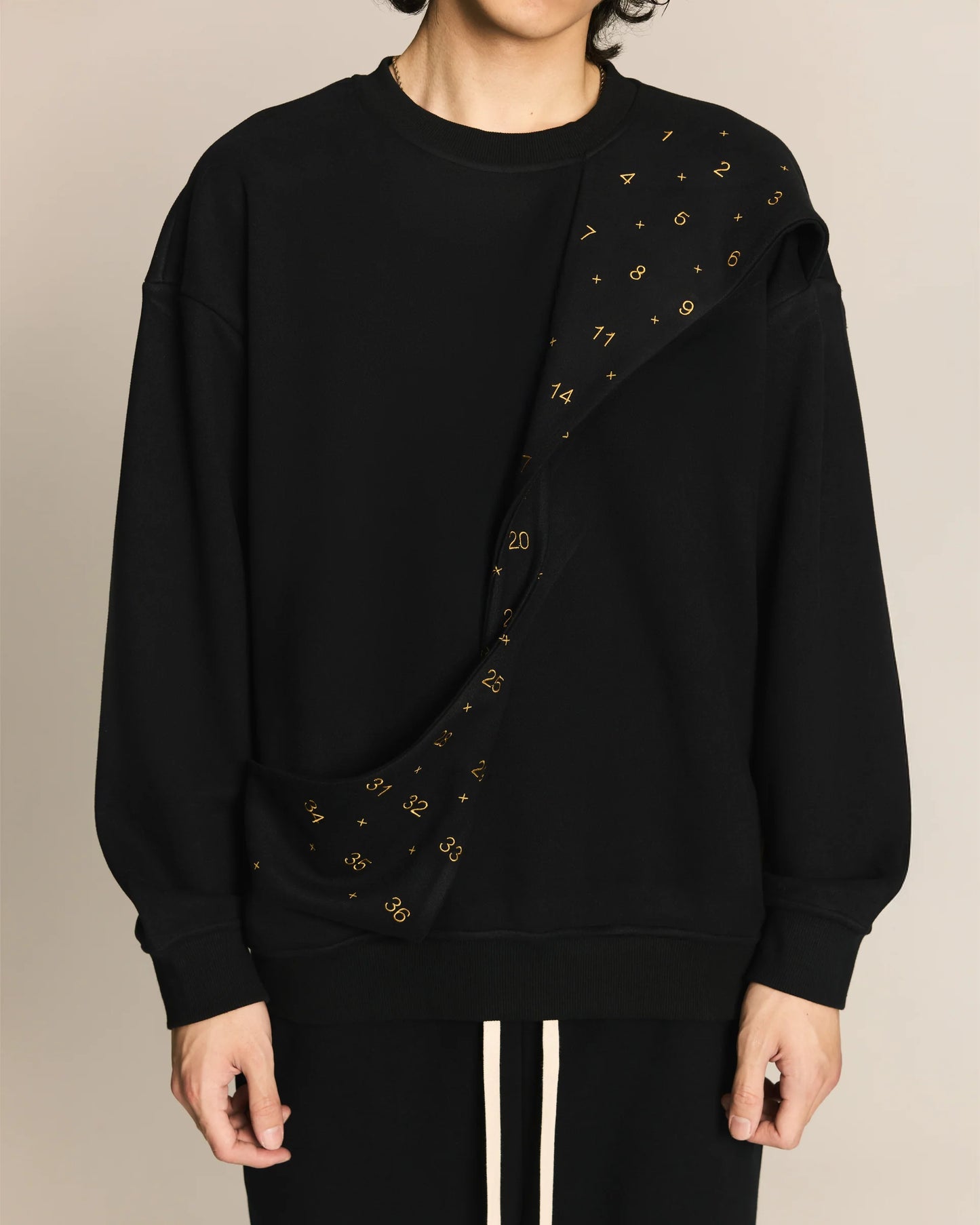 Shalou_Table Mark Embroidery Sweatshirt (Navy)