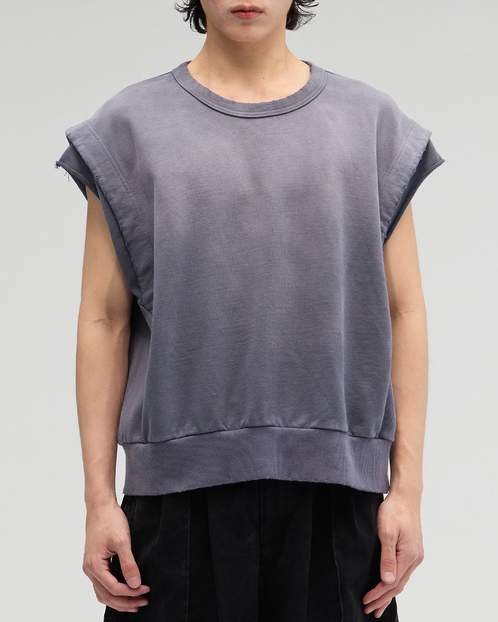 VACANT_Washed No-Sleeve Sweatshirt (Navy)