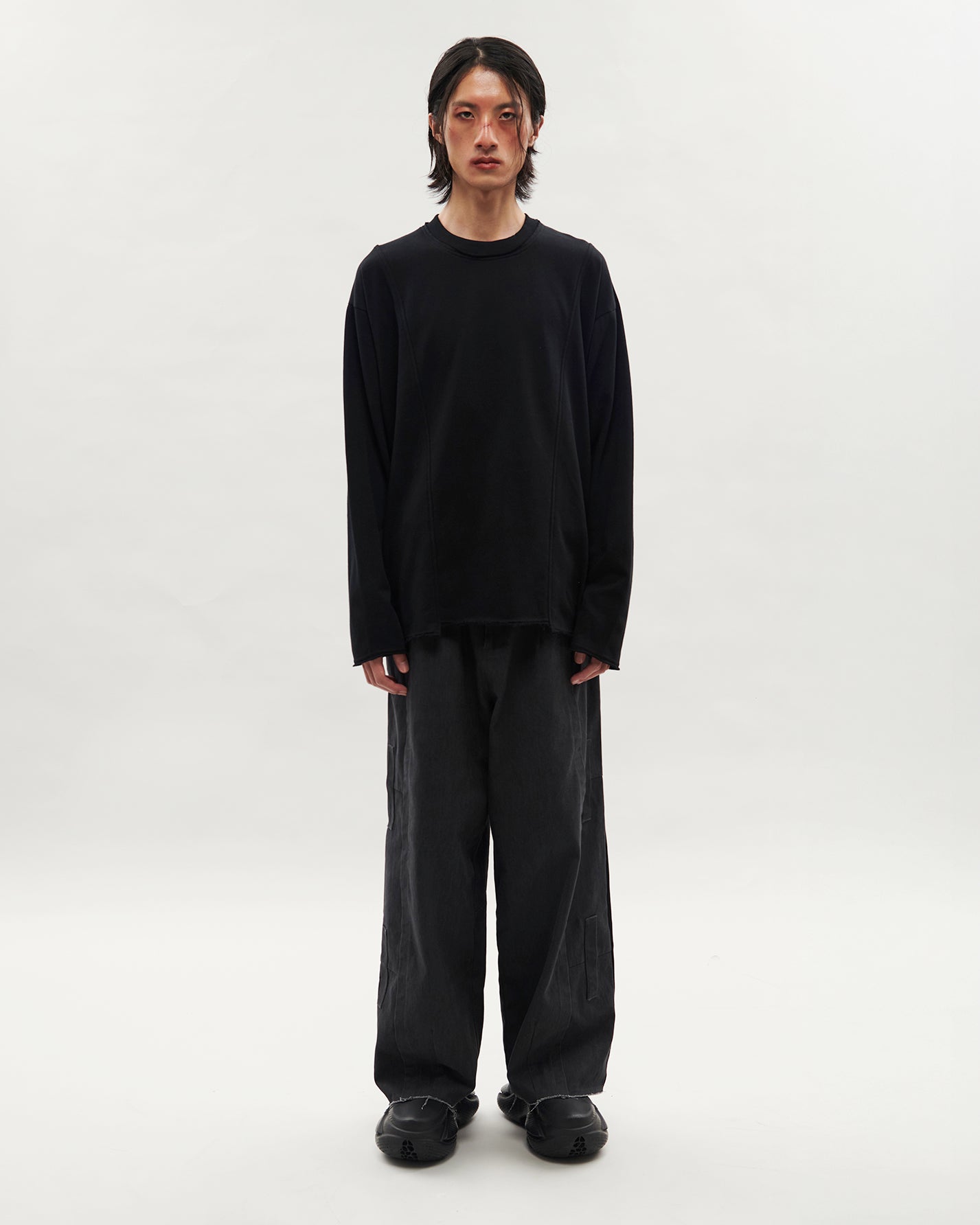 VACANT_Spliced Sweater (Black)