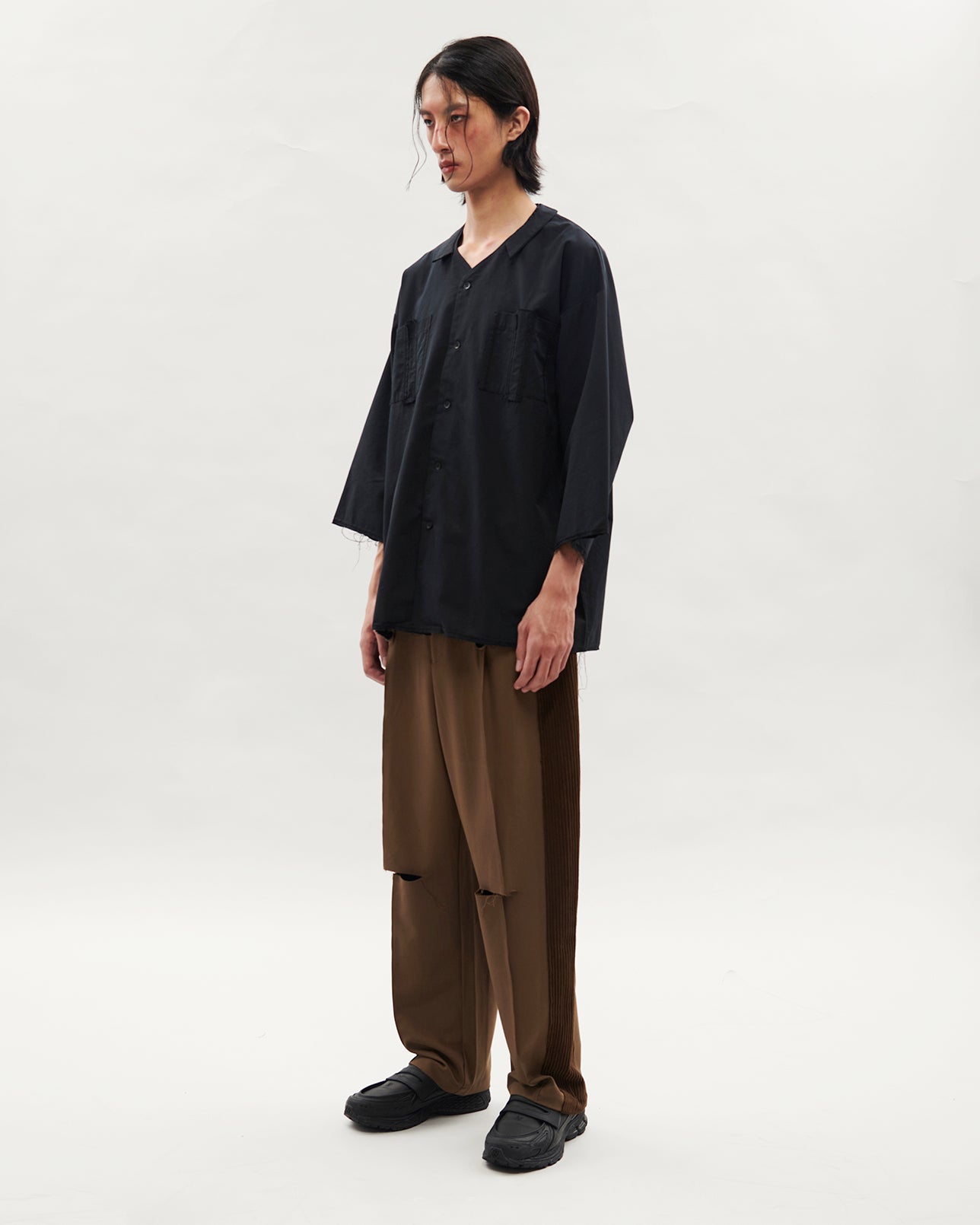 VACANT_Round Collar Shirt (Black)