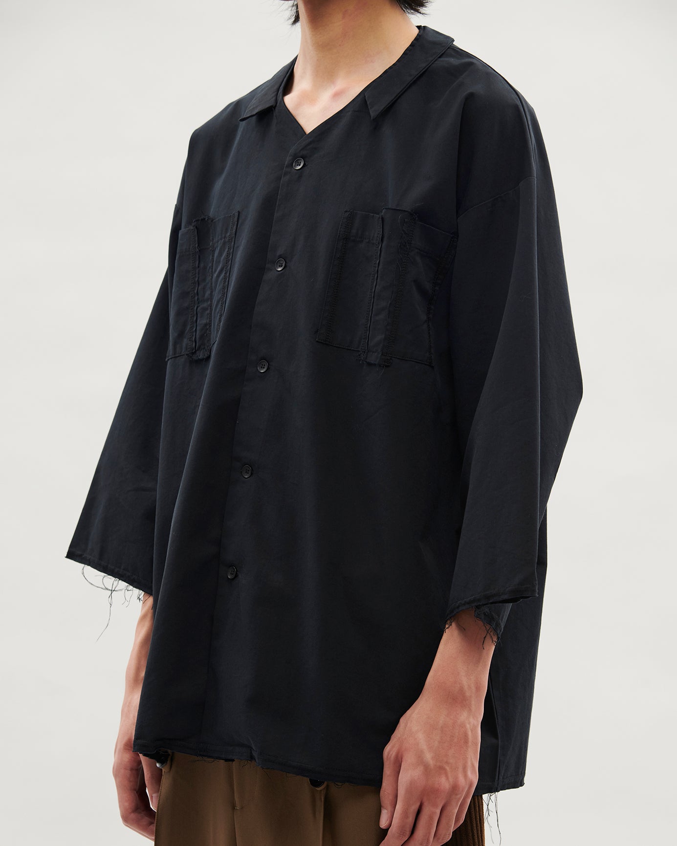 VACANT_Round Collar Shirt (Black)