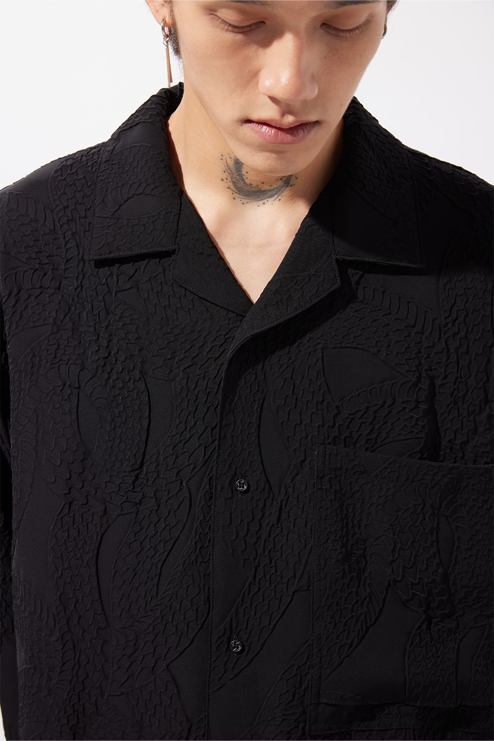 KOZABURO_EMBOSSING CAMP COLLAR LS SHIRTS (Black)