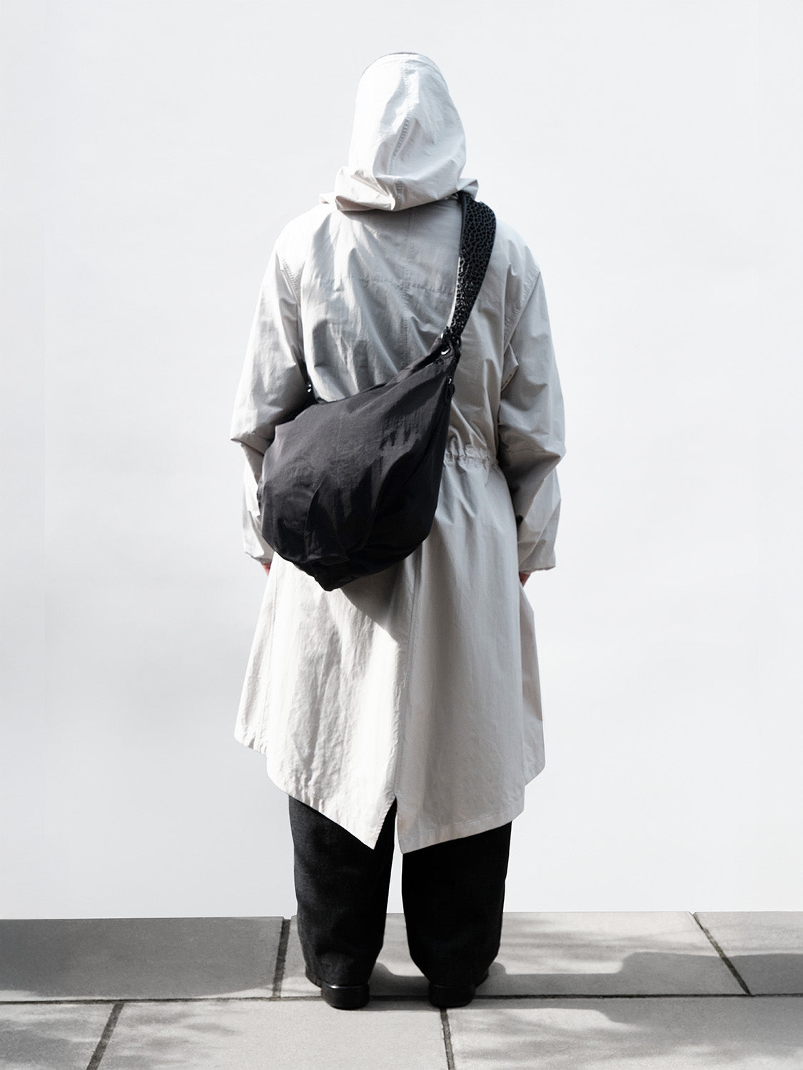 ALIVEFORM_ALIVEFORM x cote&ciel - NEBULA SLING BAG