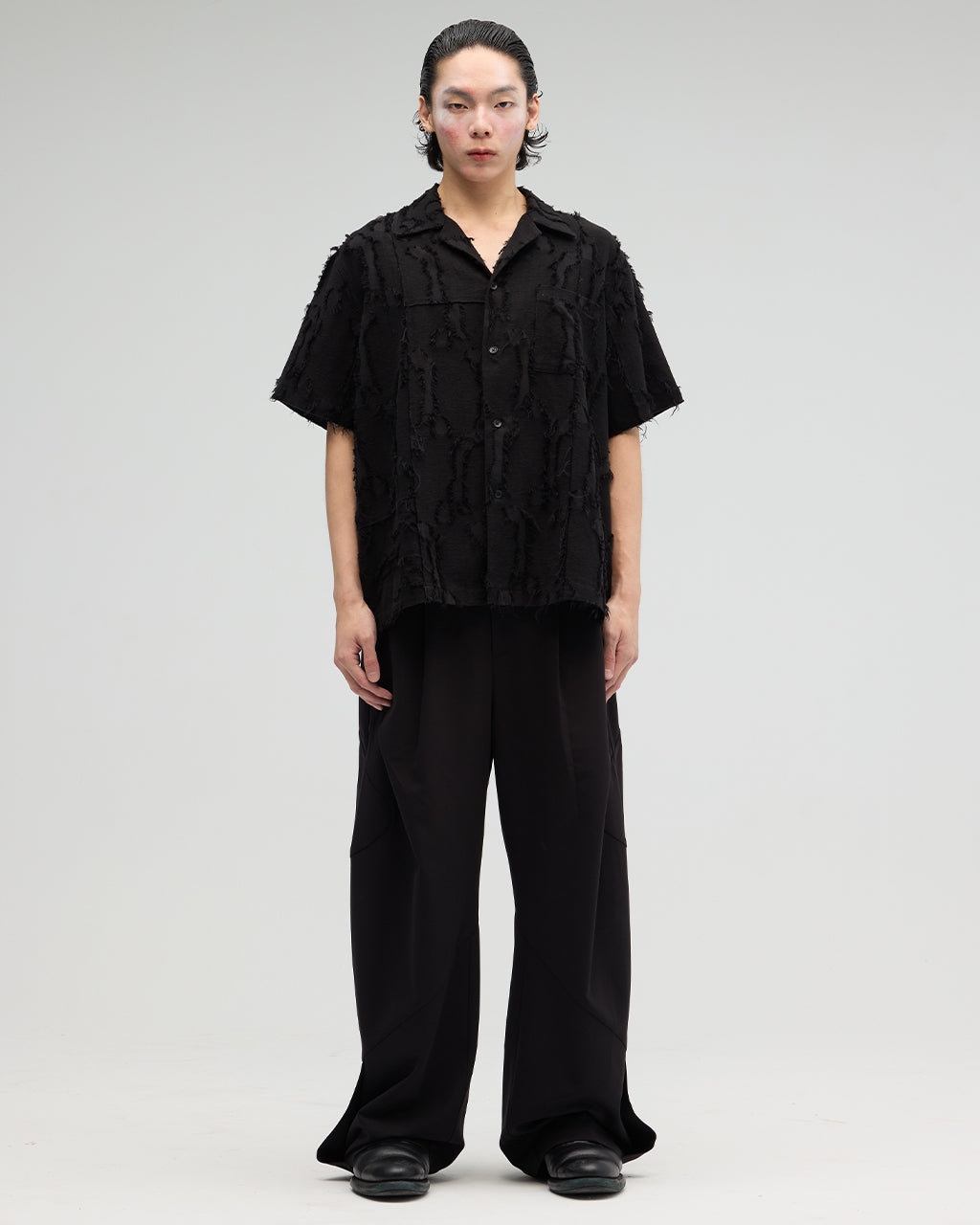 VACANT_ Ripped Shirt (Black)