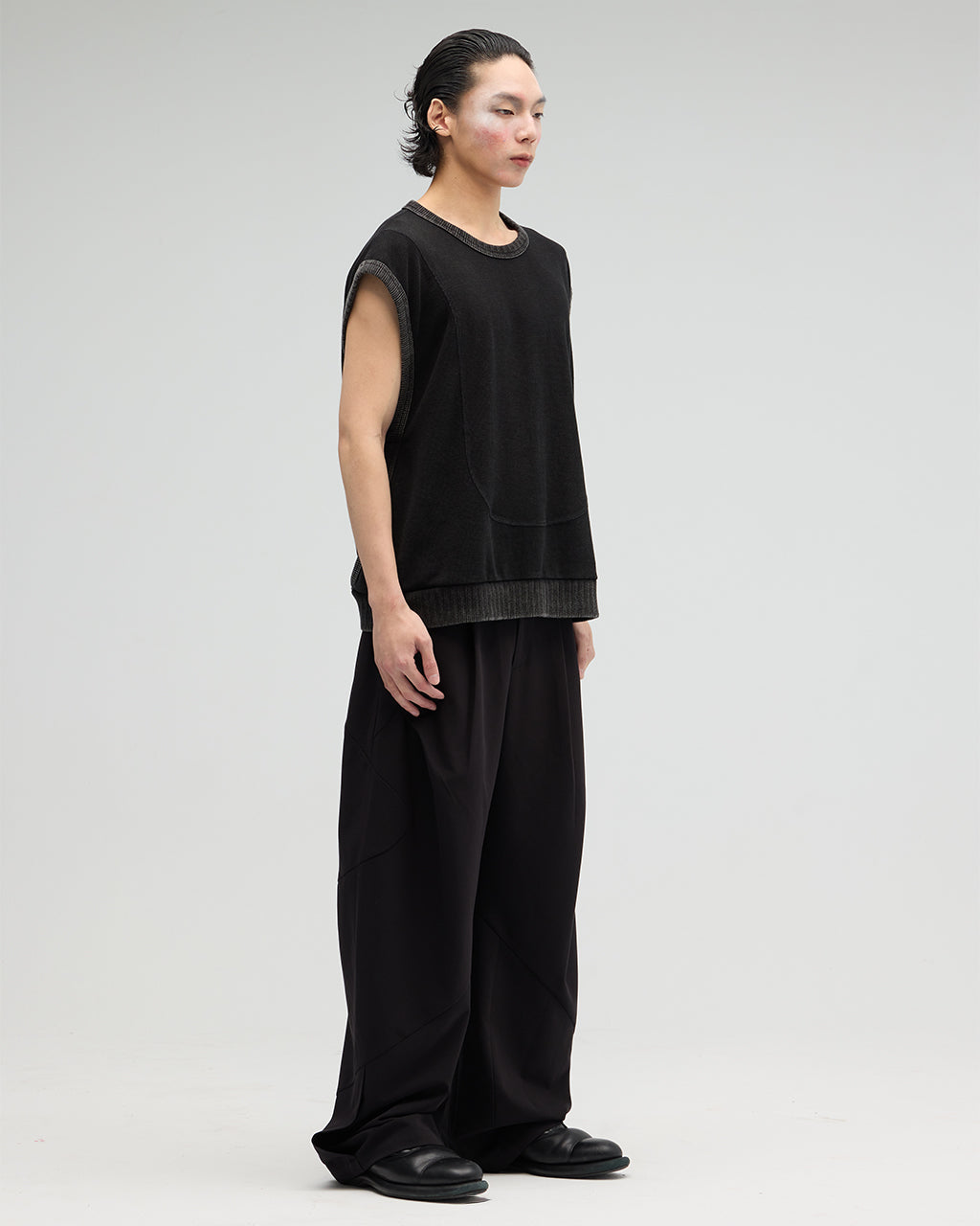 VACANT_Washed Waffle Vest (Black)