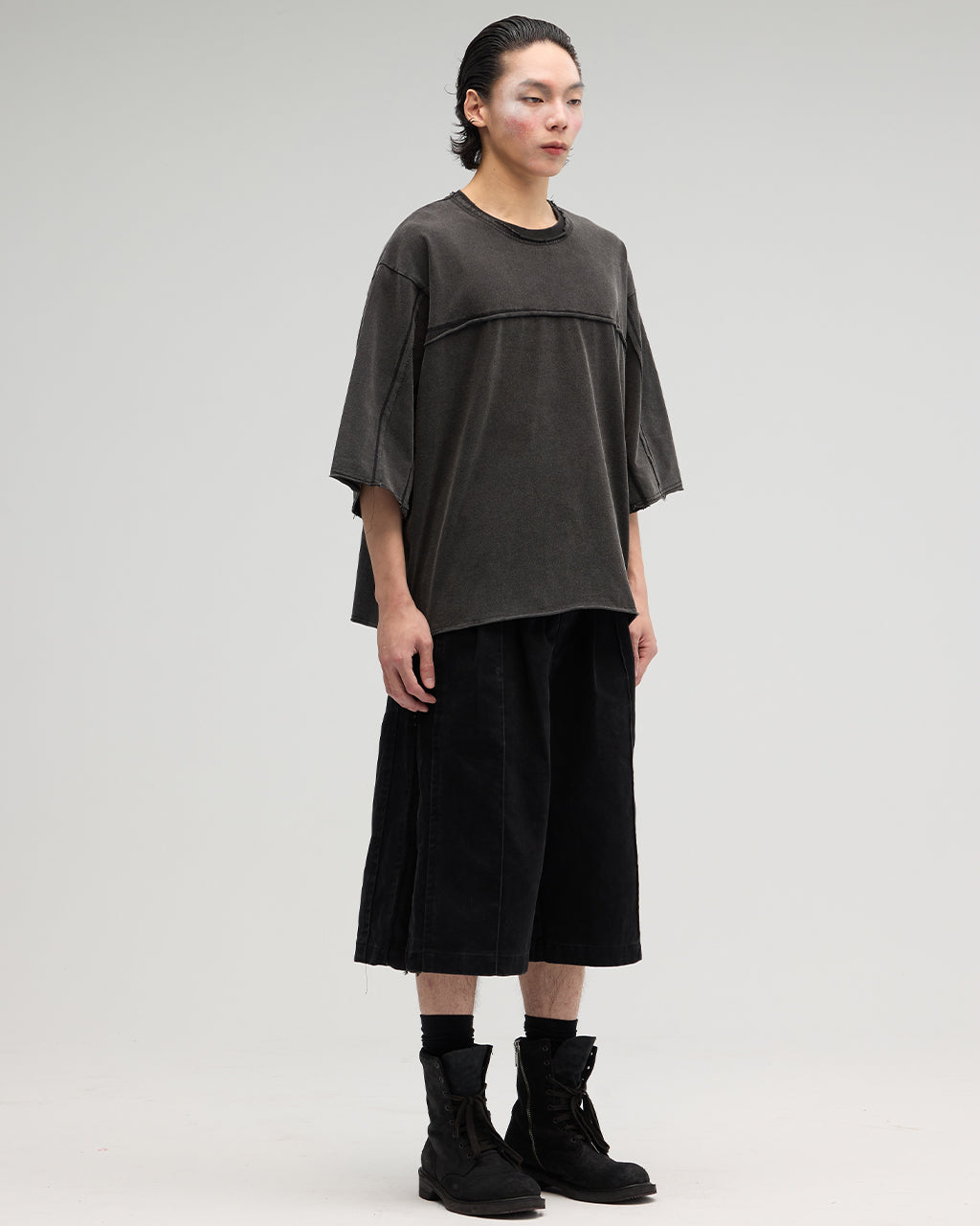 VACANT_Spliced Tee (Black)