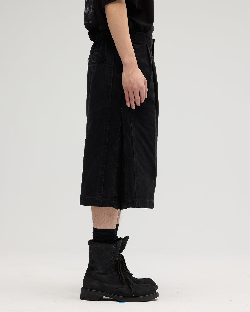 VACANT_Washed Slit Pants (Black)