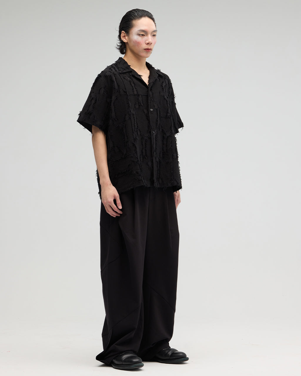 VACANT_ Ripped Shirt (Black)