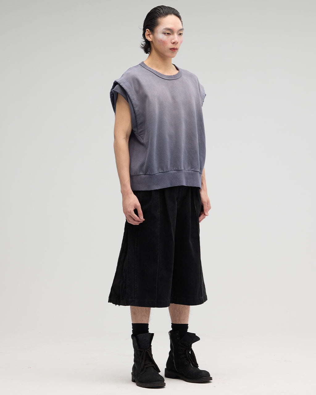 VACANT_Washed No-Sleeve Sweatshirt (Navy)