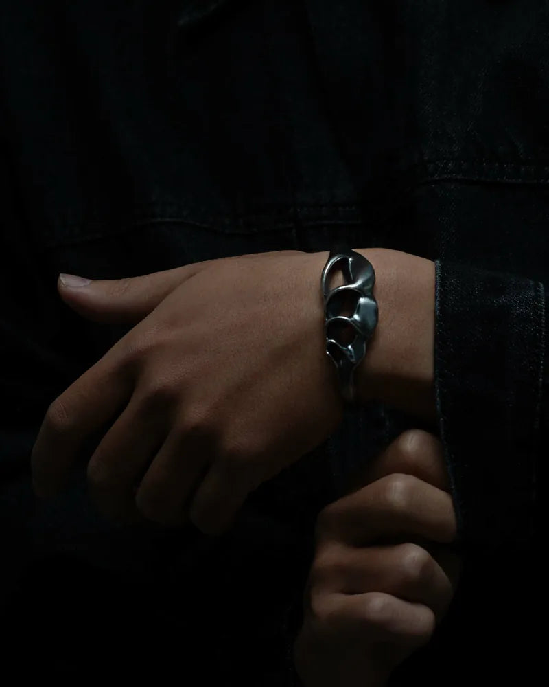 RECOVERY_CONCH CUFF BRACELET