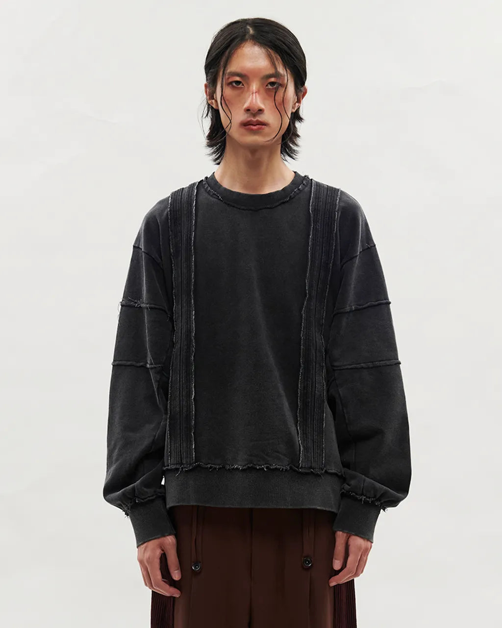 VACANT_Washed Sweater (Black)