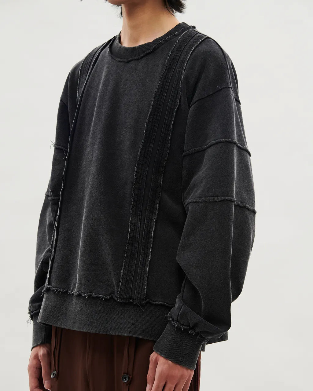 VACANT_Washed Sweater (Black)