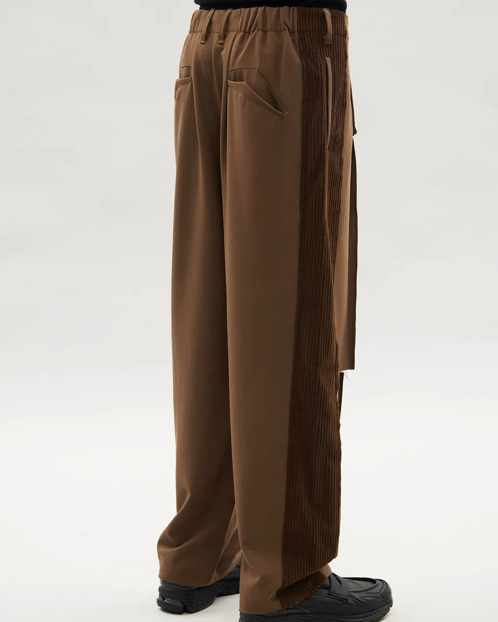 VACANT_Spliced Pants (Khaki)