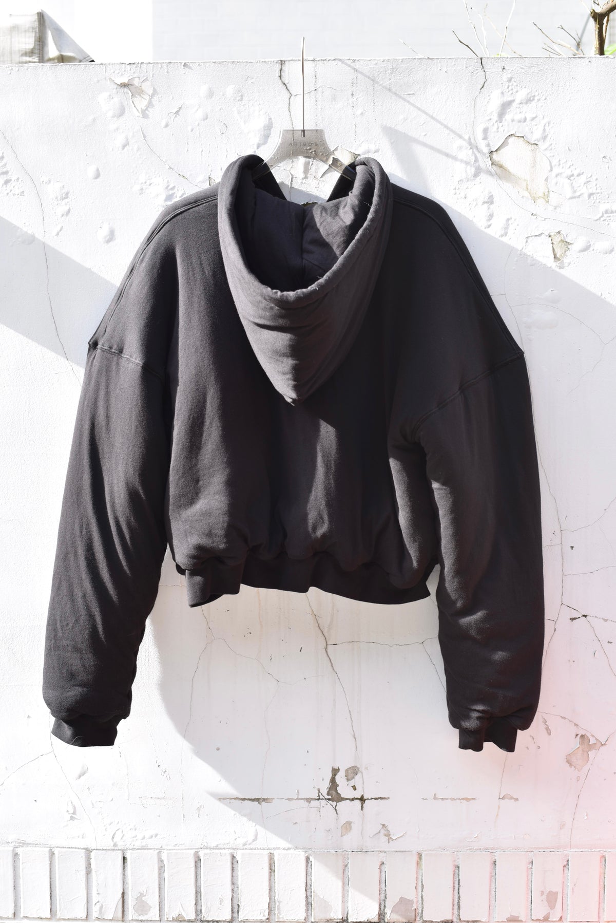 LU'U DAN_Wadded Hoodie (Soft Black)