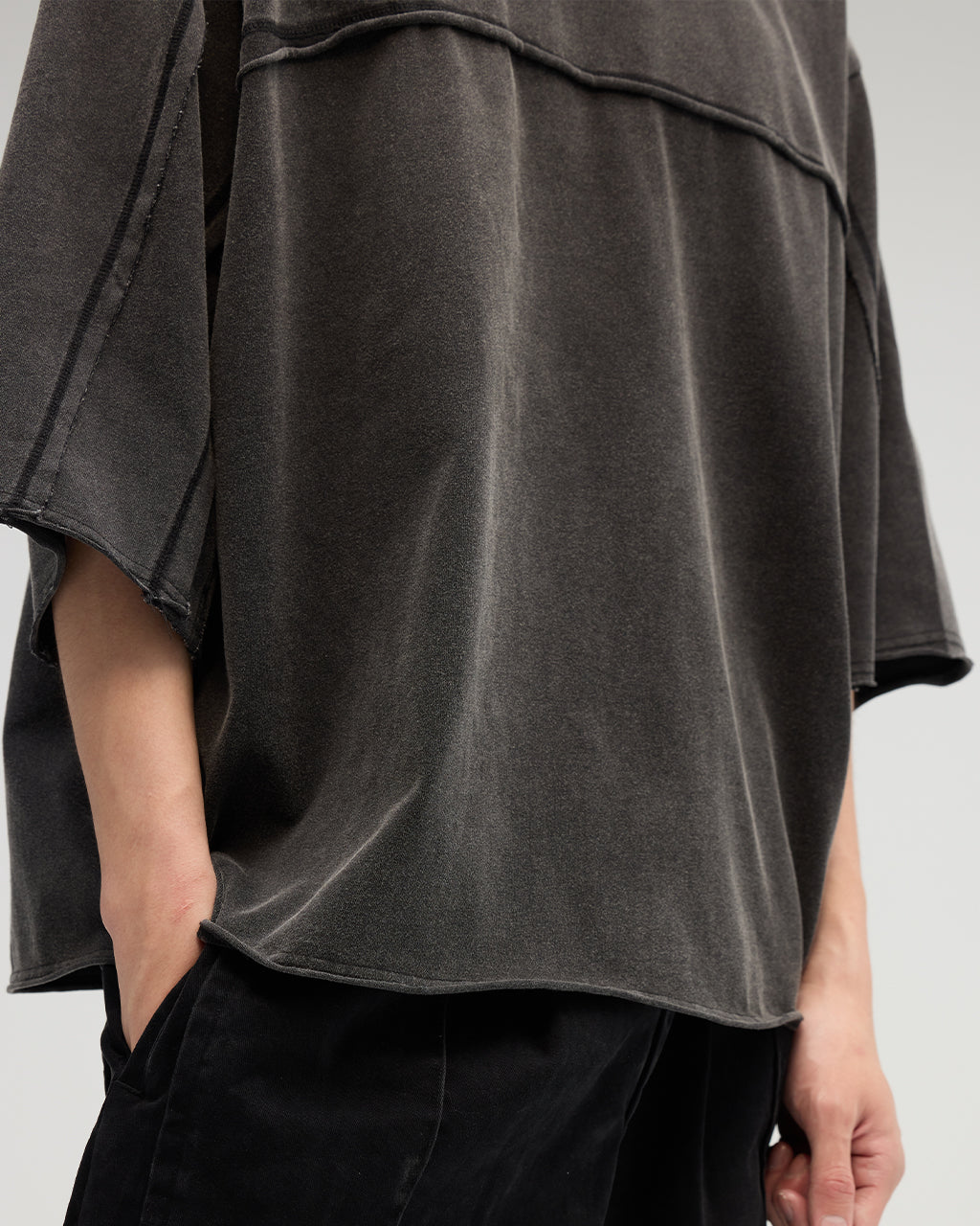 VACANT_Spliced Tee (Black)