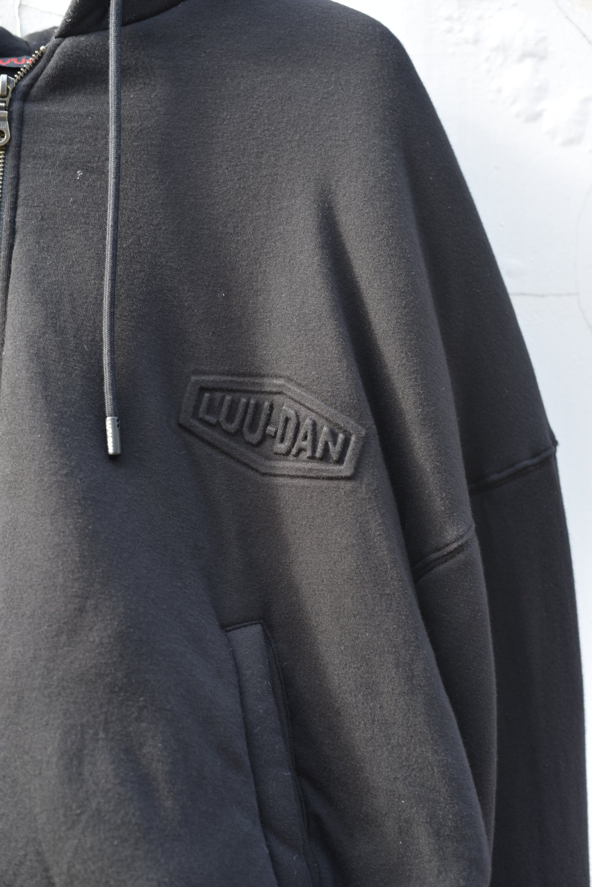 LU'U DAN_Wadded Hoodie (Soft Black)