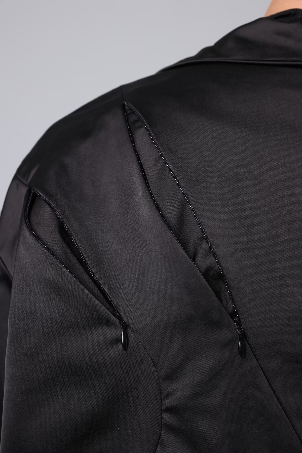 aenrmous_Chasm Mountain Jacket (Black)