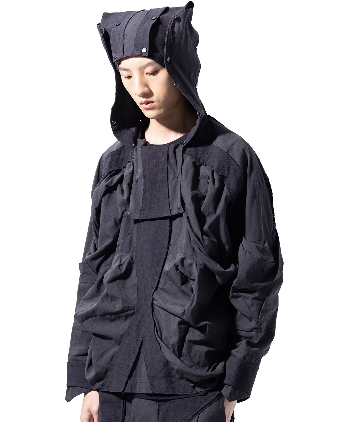 aenrmous_RADIATIVE COMPOUND HYPERCONVEX (Black)