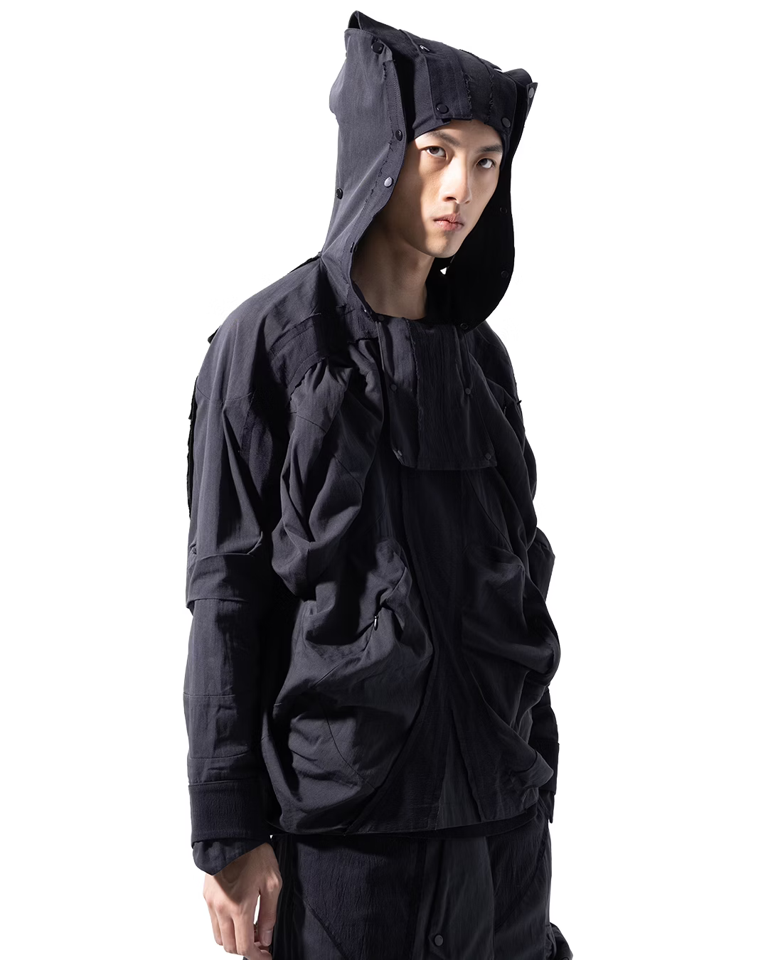 aenrmous_RADIATIVE COMPOUND HYPERCONVEX (Black)