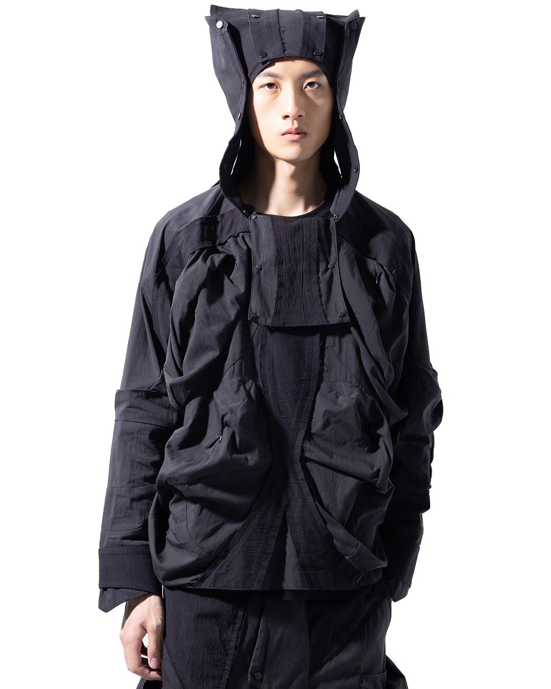 aenrmous_RADIATIVE COMPOUND HYPERCONVEX (Black)