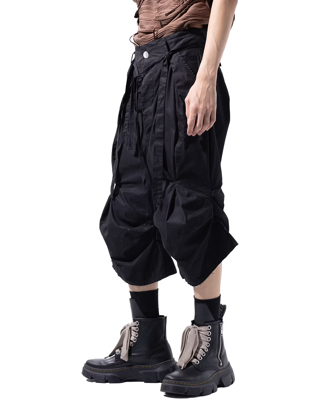aenrmous_JUUICHI SHORTS (Black)