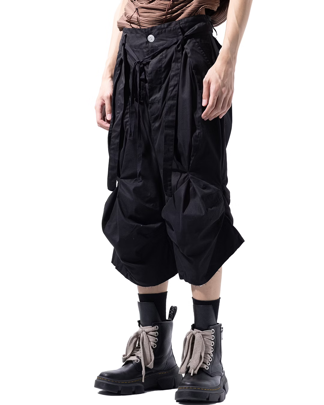 aenrmous_JUUICHI SHORTS (Black)