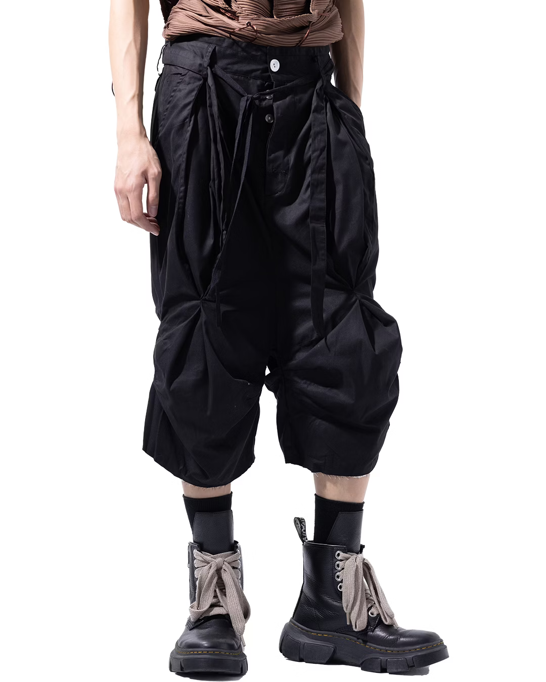 aenrmous_JUUICHI SHORTS (Black)