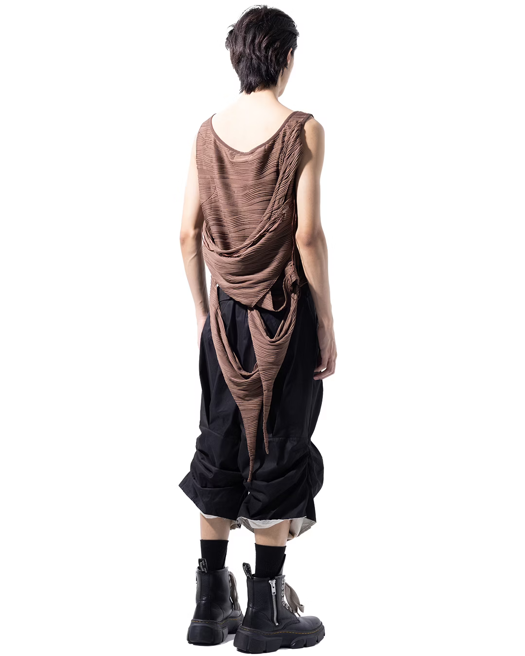 aenrmous_PAWLA RIPPED TOP (Brown)