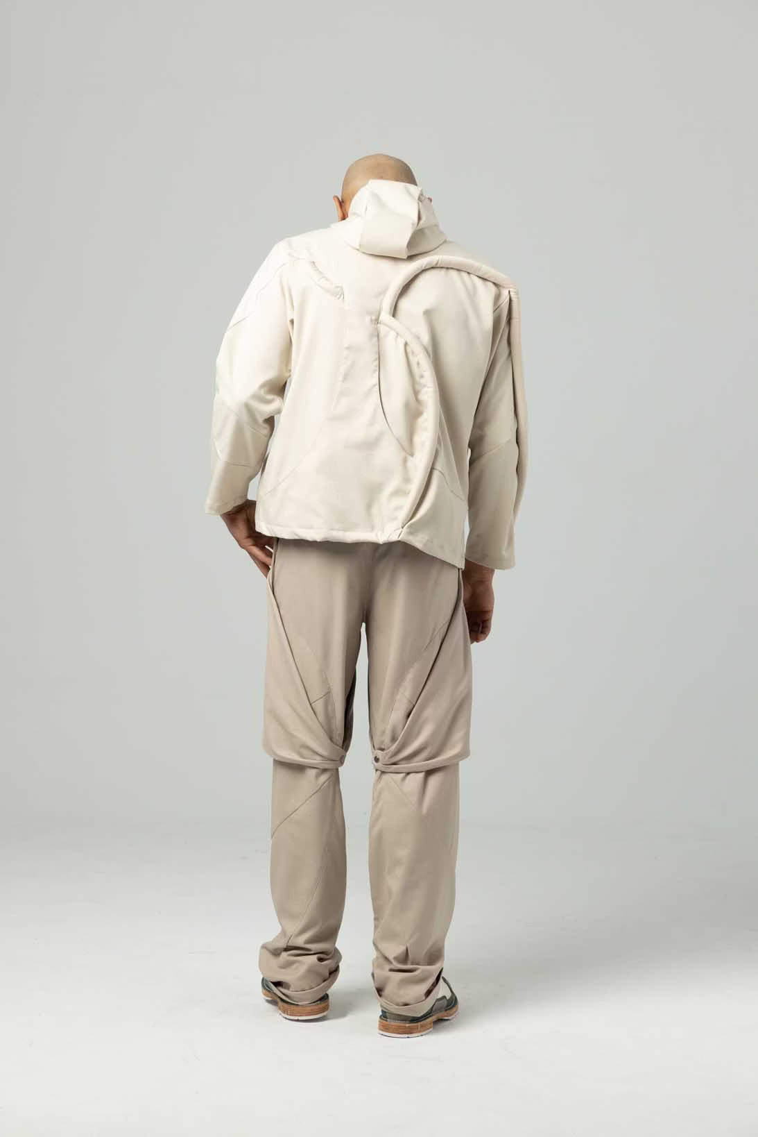 aenrmous_Hyperconvex M01 (Cream)