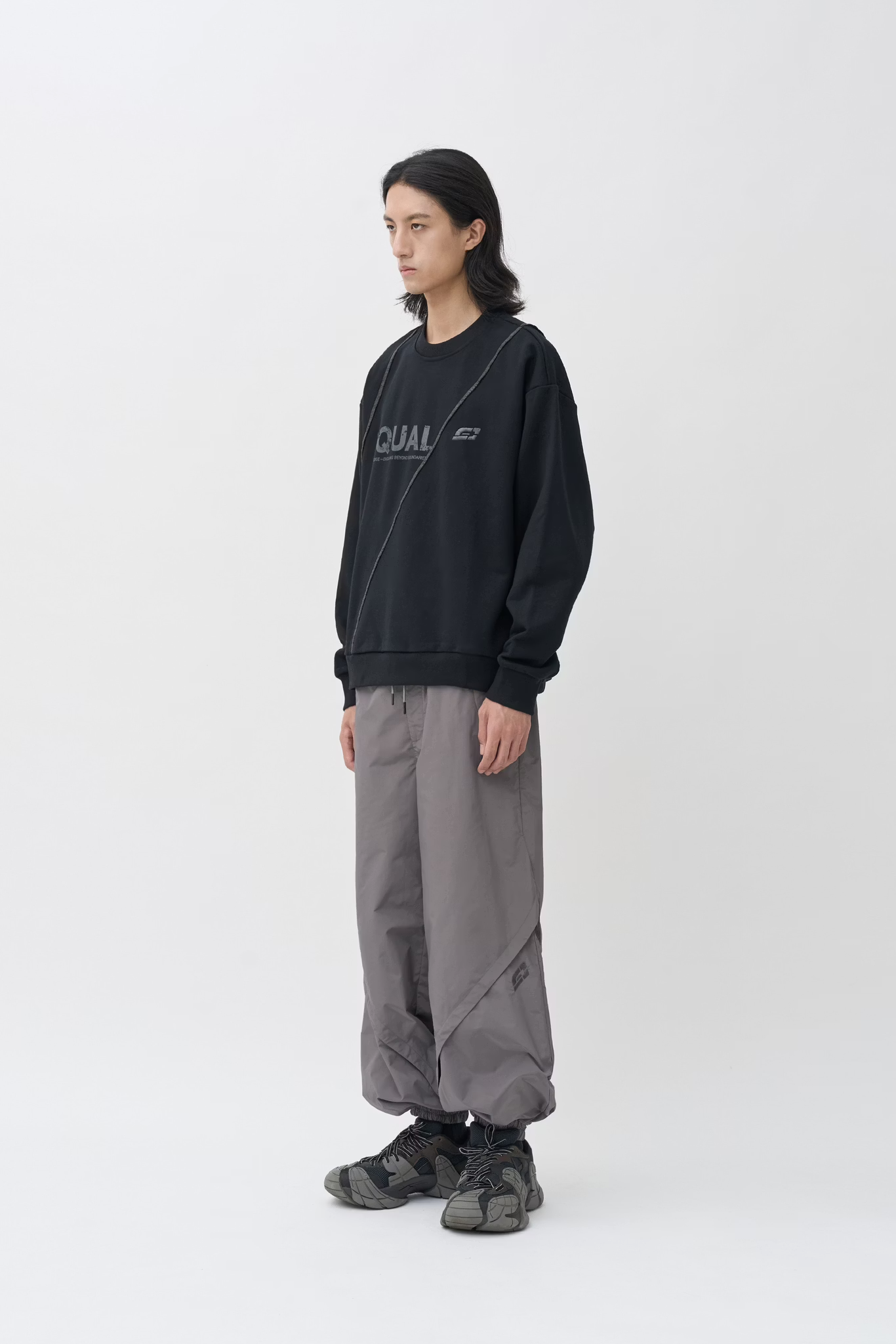 EQUALNEAR_Rift Logo Sweatshirt (Black)