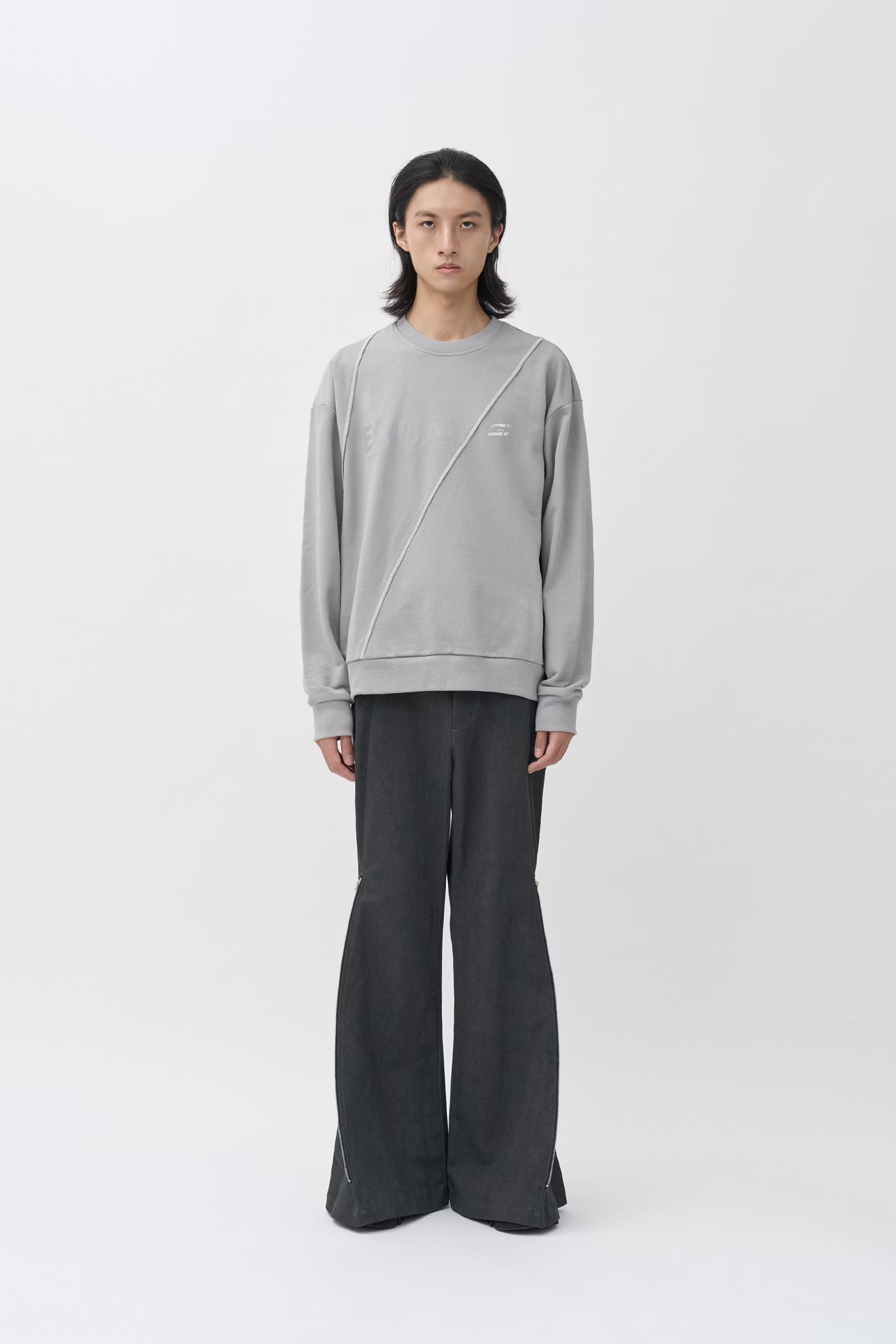 EQUALNEAR_Rift Logo Sweatshirt (Gray)