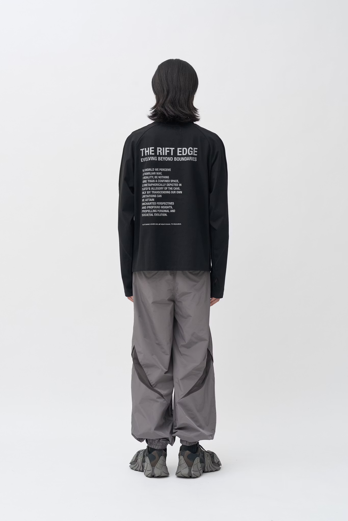 EQUALNEAR_Evolution LS Tee (Black)