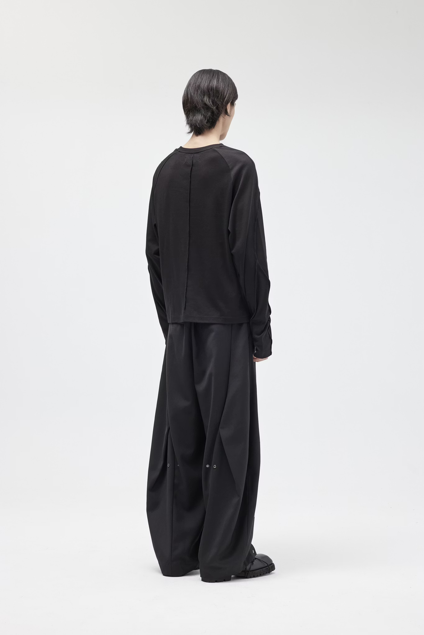 EQUALNEAR_The Fool LS Tee (Black)
