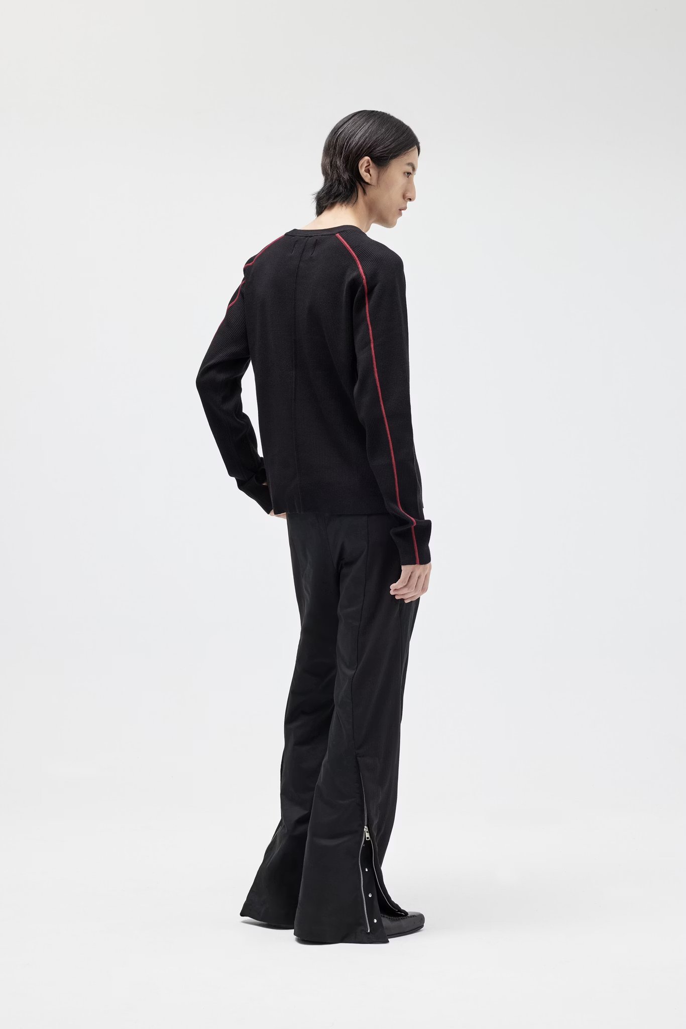 EQUALNEAR_Rift Zip Pocket Hoodie (Black)