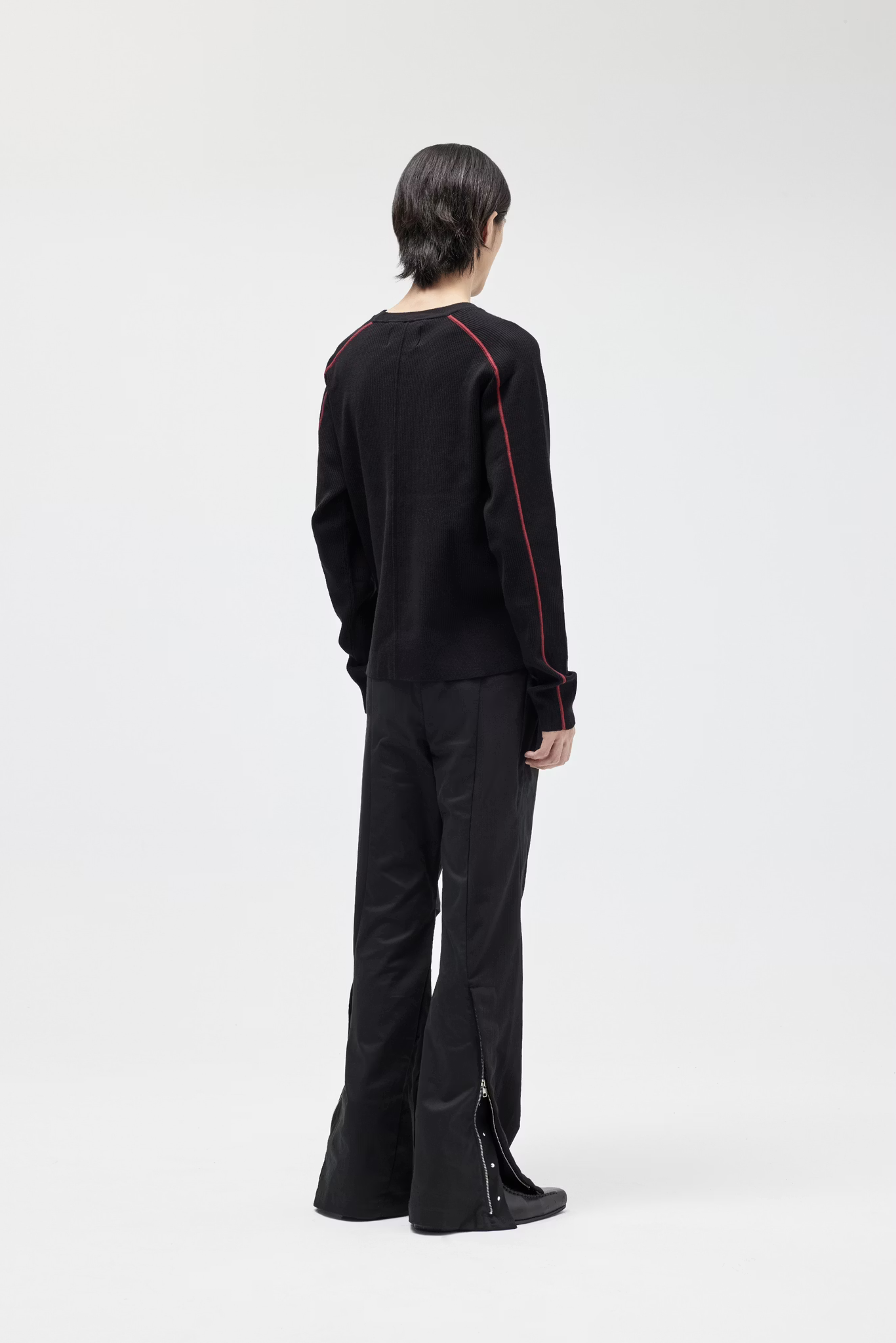 EQUALNEAR_Rift Zip Pocket Hoodie (Black)