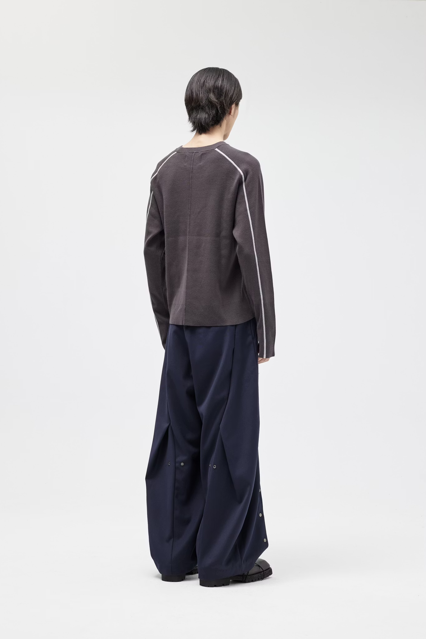 EQUALNEAR_Trails Knit Sweater (Gray)