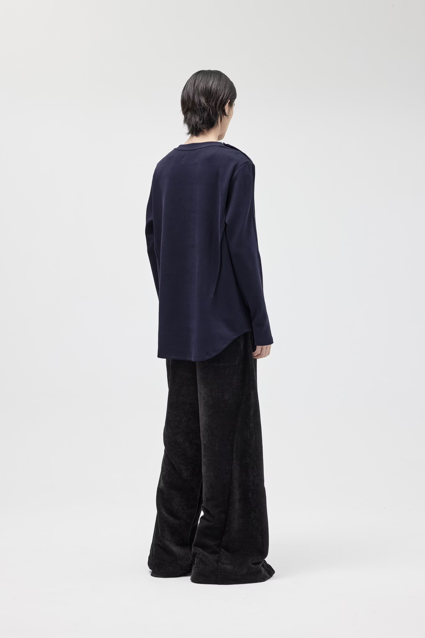 EQUALNEAR_Astro Henley Sweatshirt (Blue)