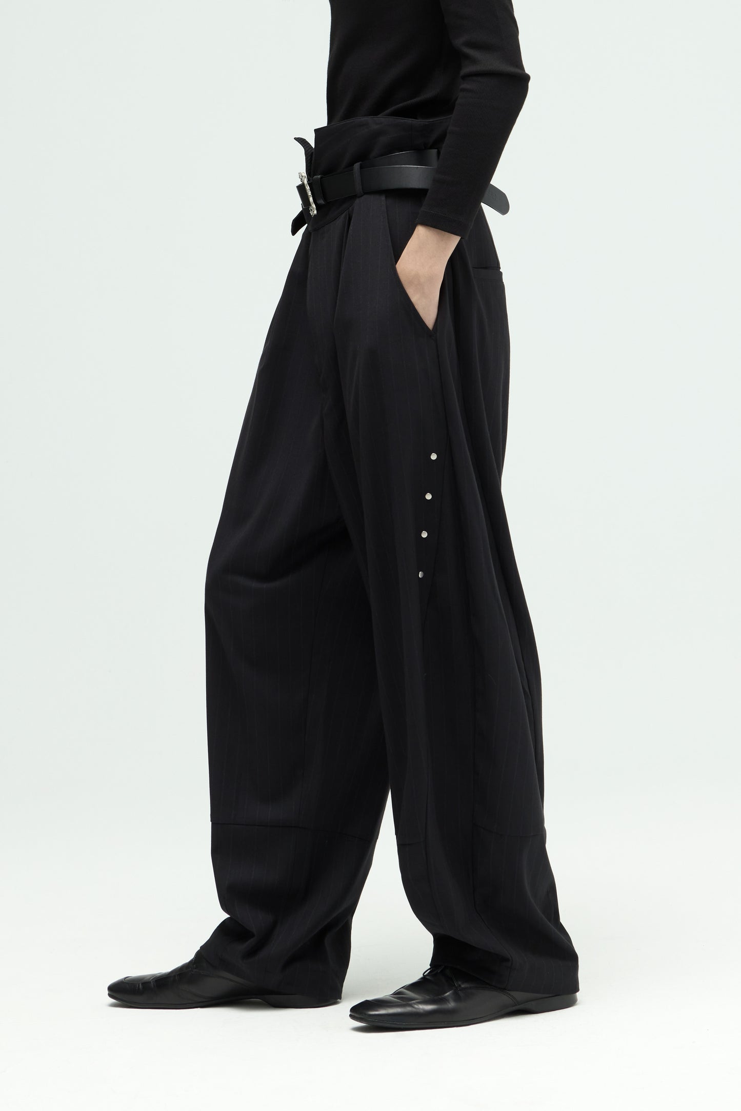 EQUALNEAR_Groundline Wide Pants (Black)
