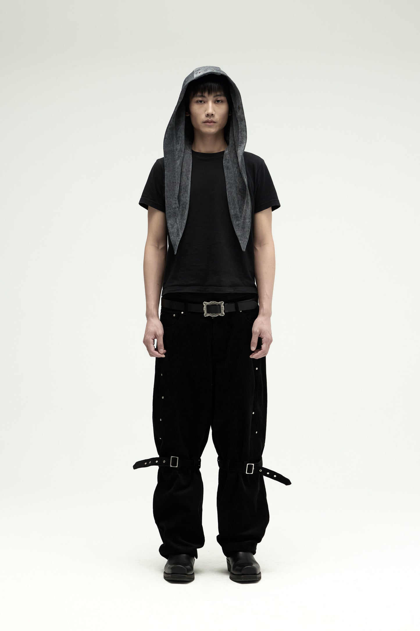 EQUALNEAR_Rover Cord Pants (Black)